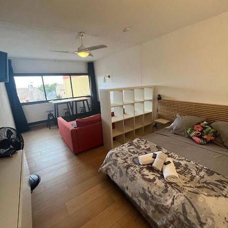Appartement Confortable, Petite Vue Mer Et Piscine Cassis Bagian luar foto